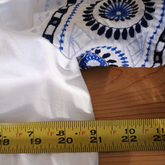 St.John's Bay V neck blouse size M. - Picture 8 of 8